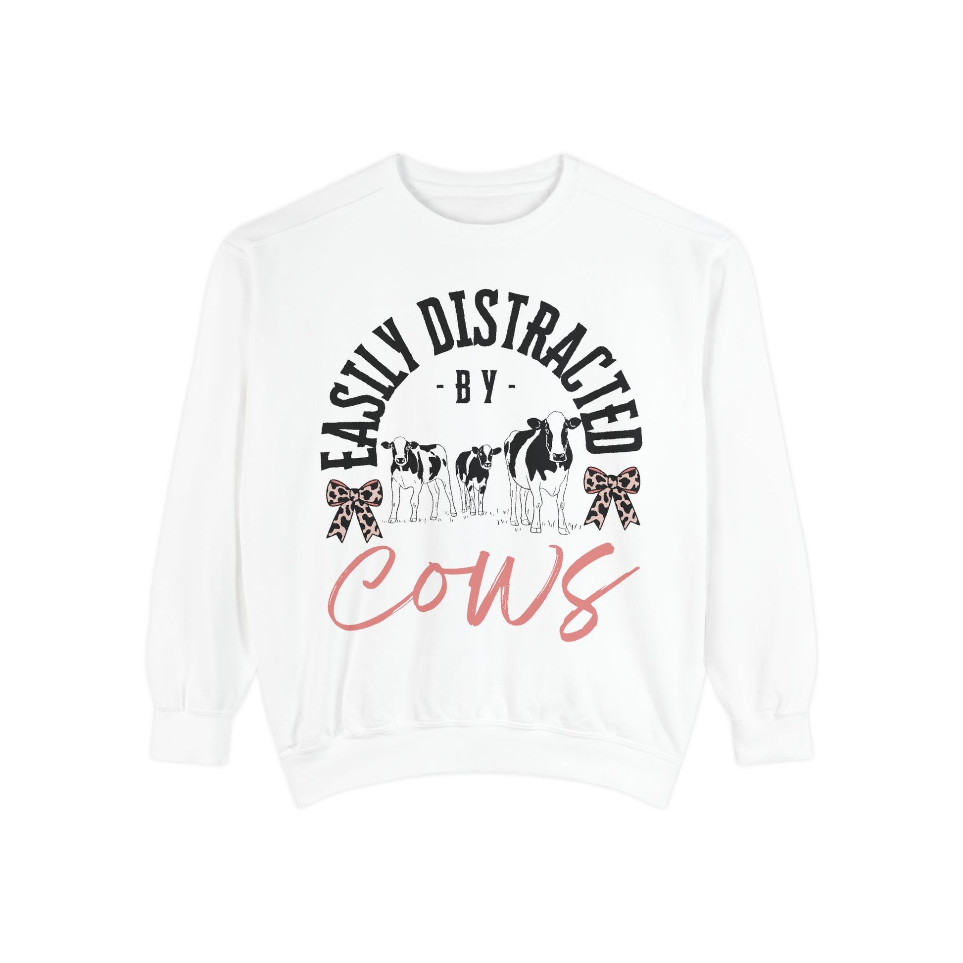 Comfort Colors-Easily Distracted by Cows Sweatshirt, Cozy Farm Life Apparel, Gift for Animal Lovers, Cute Casual Wear, Vintage Style Sweatshirt